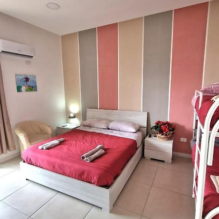 Home Regina Giovanna Napoli Dış mekan fotoğraf